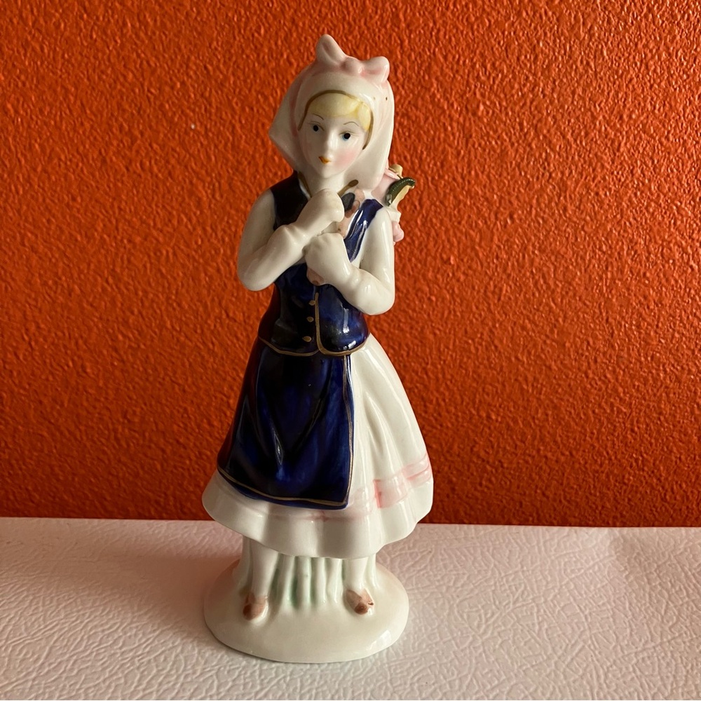 Vtg Porcelain Girl Figurine with Flowers in Blue and White